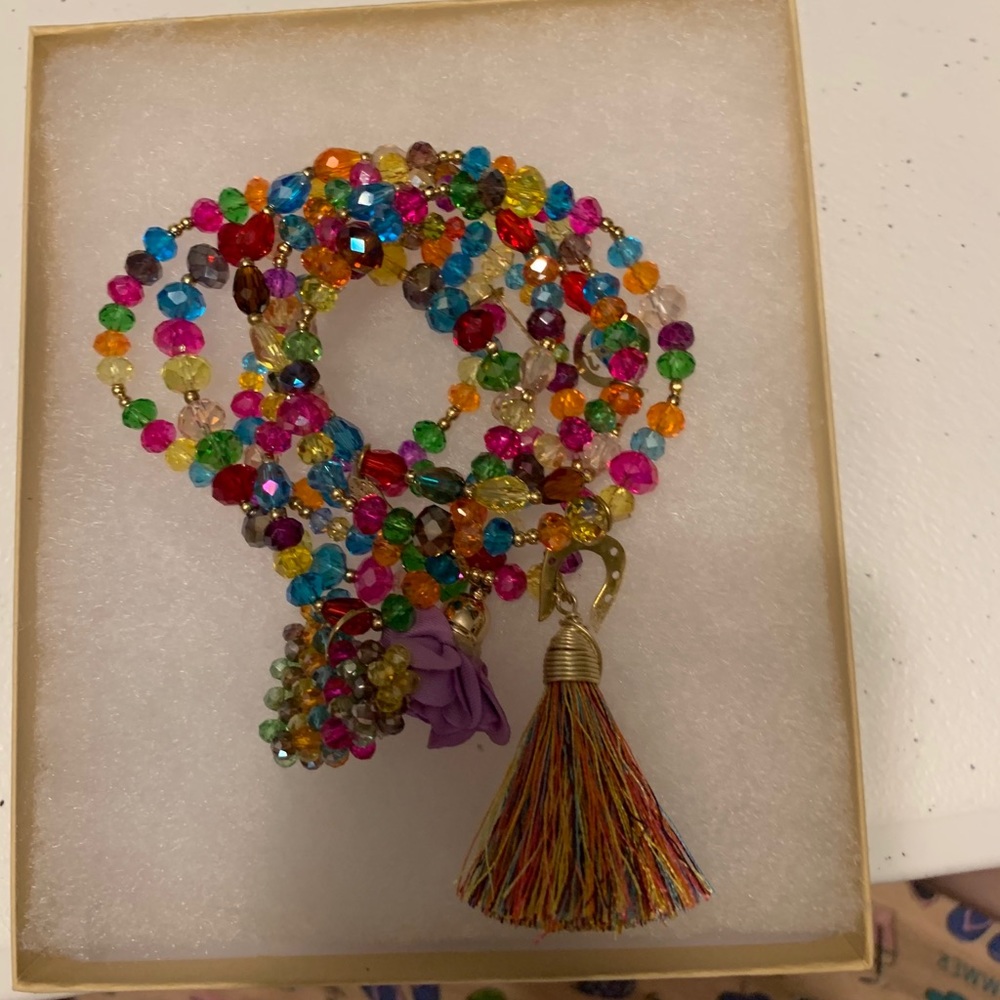 Gorgeous Semanario Multicolor